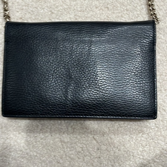 GUCCI
Black Dollar Calfskin Interlocking G Chain Wallet - Picture 3 of 4